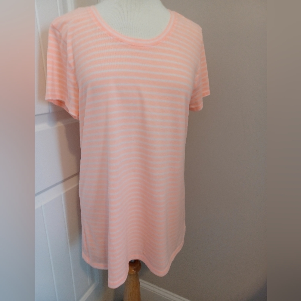 SHORT SLEEVE BLOUSE PEACH/WHITE. SZ XL